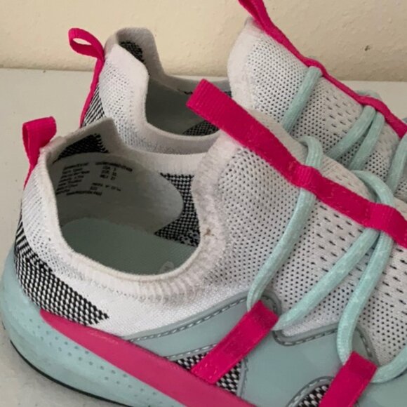 ‼️final must bundle‼️Athletic Works Knit Cage Sneakers - Picture 5 of 7